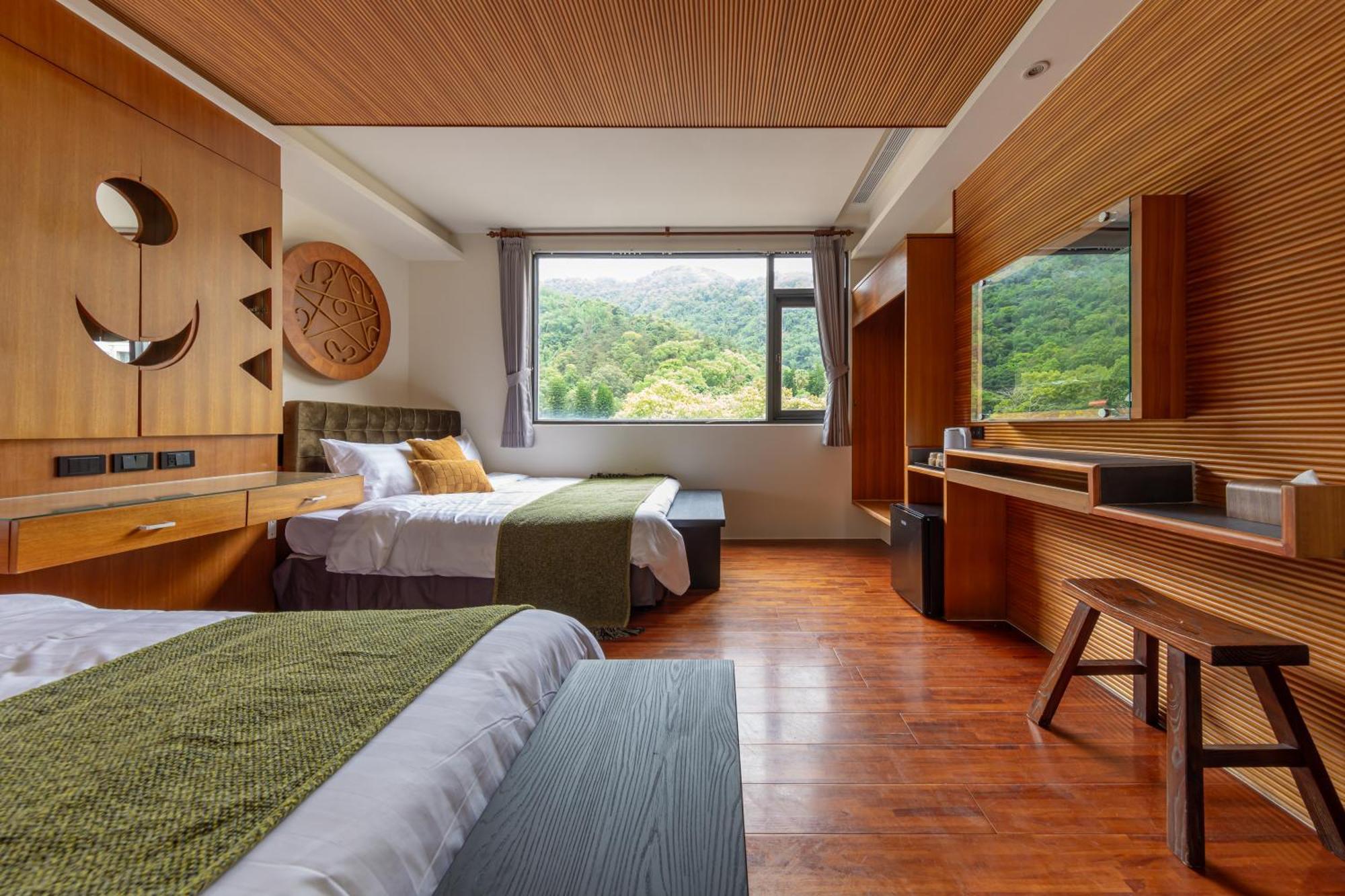 Sun Moon Lake Itathao Vacation Inn With Elevator Yuchi Exterior photo